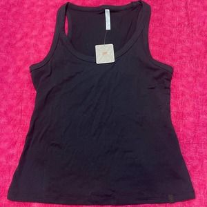 Fabletics tank top size xl